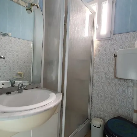Casa vacanze Avec Terrasse, 2 Chambres, Centre, A Proximite, Animaux Sur Demande - Fr-1-476-207 *